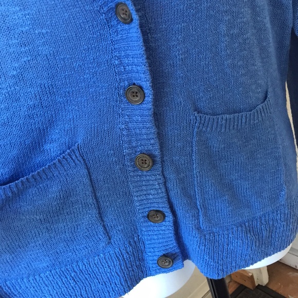 Abercrombie & Fitch sweater - Picture 3 of 7